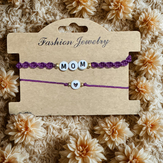 Pulsera en hilo color violeta para mamá